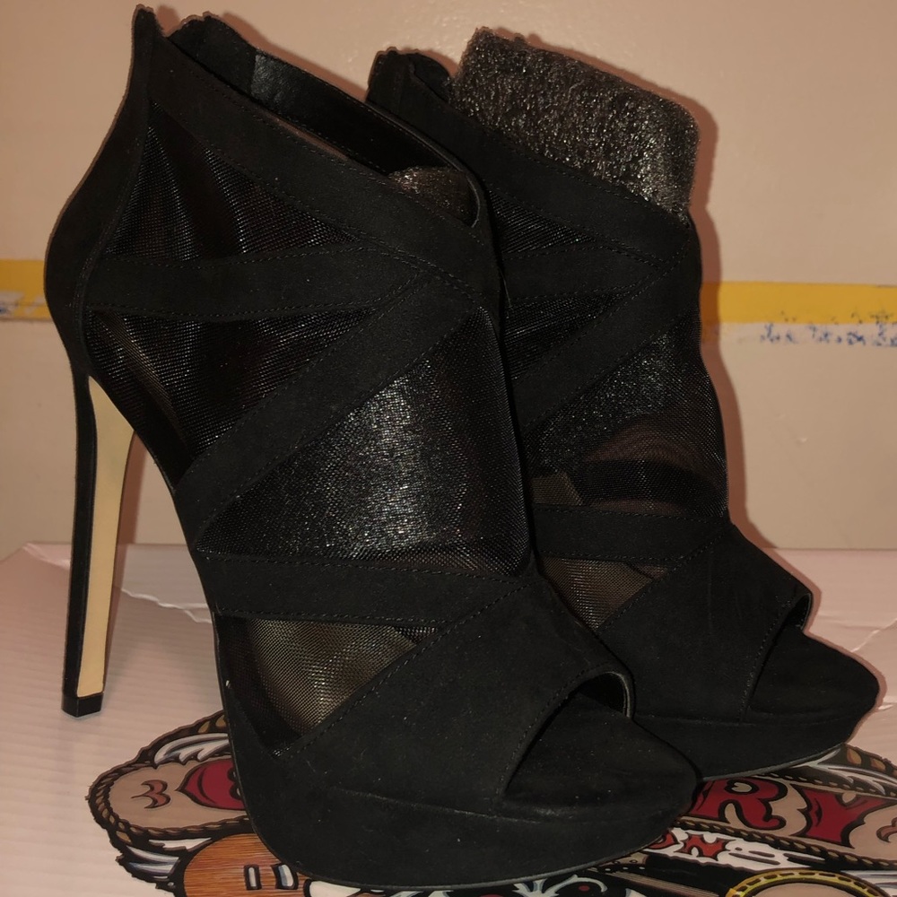 Black Heels, Size 8